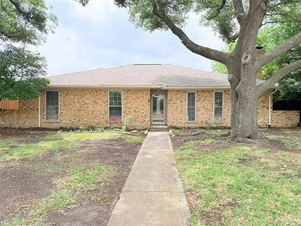 $2,450 | 2728 Parkhaven Drive, Plano, TX 75075
