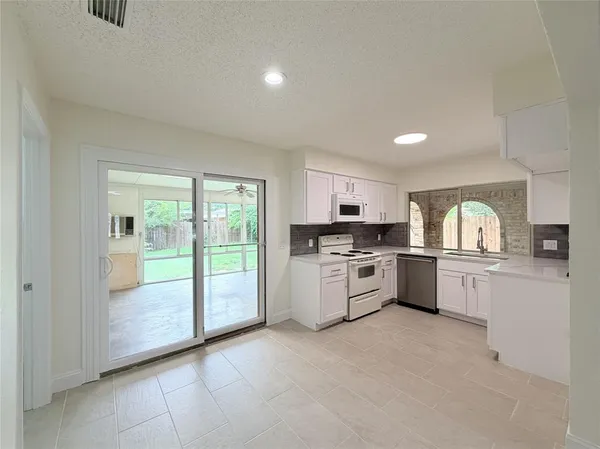 $2,450 | 2728 Parkhaven Drive, Plano, TX 75075