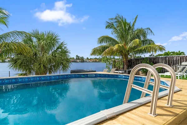 $8,900 | 20730 Northeast 23rd Avenue, Miami, FL 33180