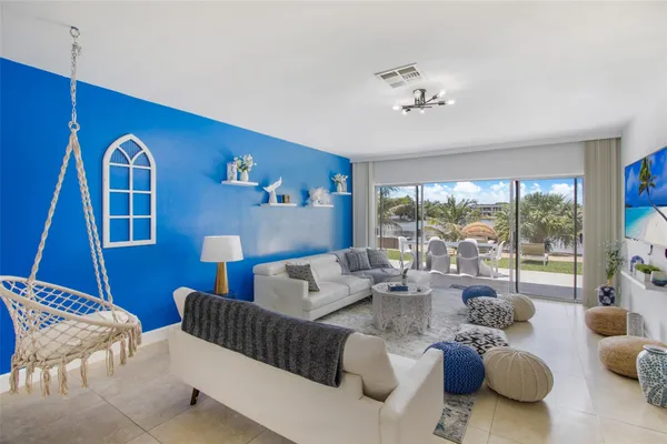 $8,900 | 20730 Northeast 23rd Avenue, Miami, FL 33180