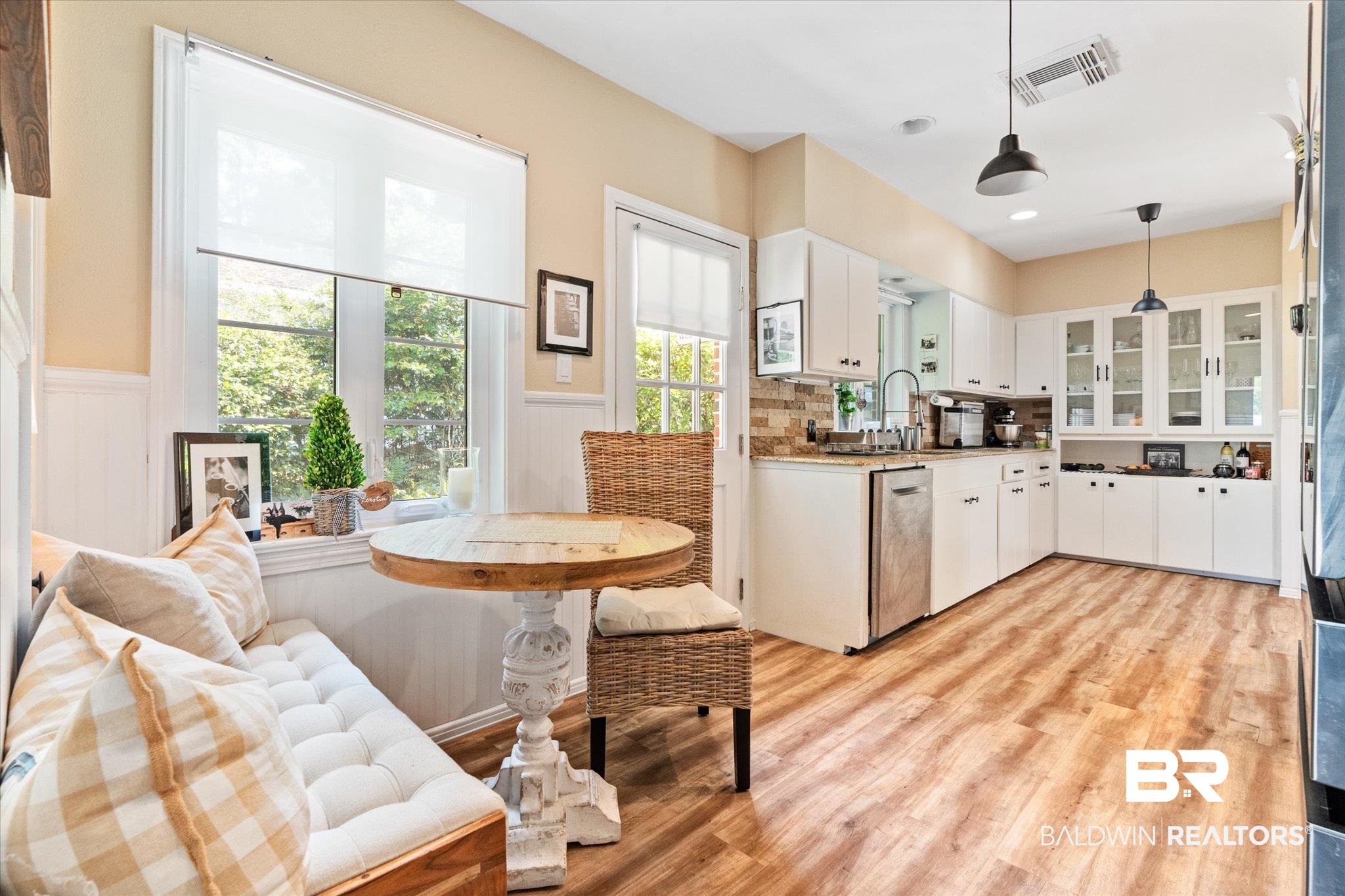 335 Dalewood Drive Mobile, AL 36608 - Photo 7 of 38