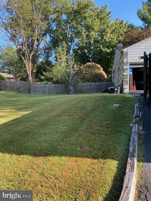 1011 Sorrel Road Huntingdon Valley, PA 19006 - Photo 2 of 6 Gallery Image 2