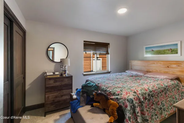 $850,000 | 34 Pomrankey Lane, Dover, ID 83825