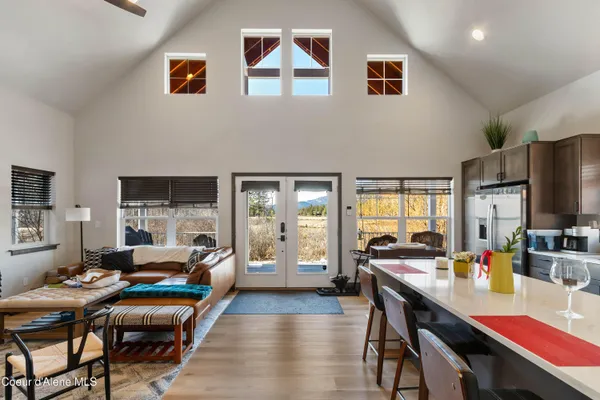 $850,000 | 34 Pomrankey Lane, Dover, ID 83825