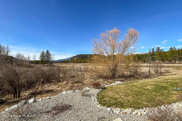 $850,000 | 34 Pomrankey Lane, Dover, ID 83825