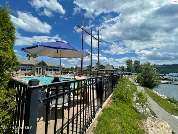 $850,000 | 34 Pomrankey Lane, Dover, ID 83825