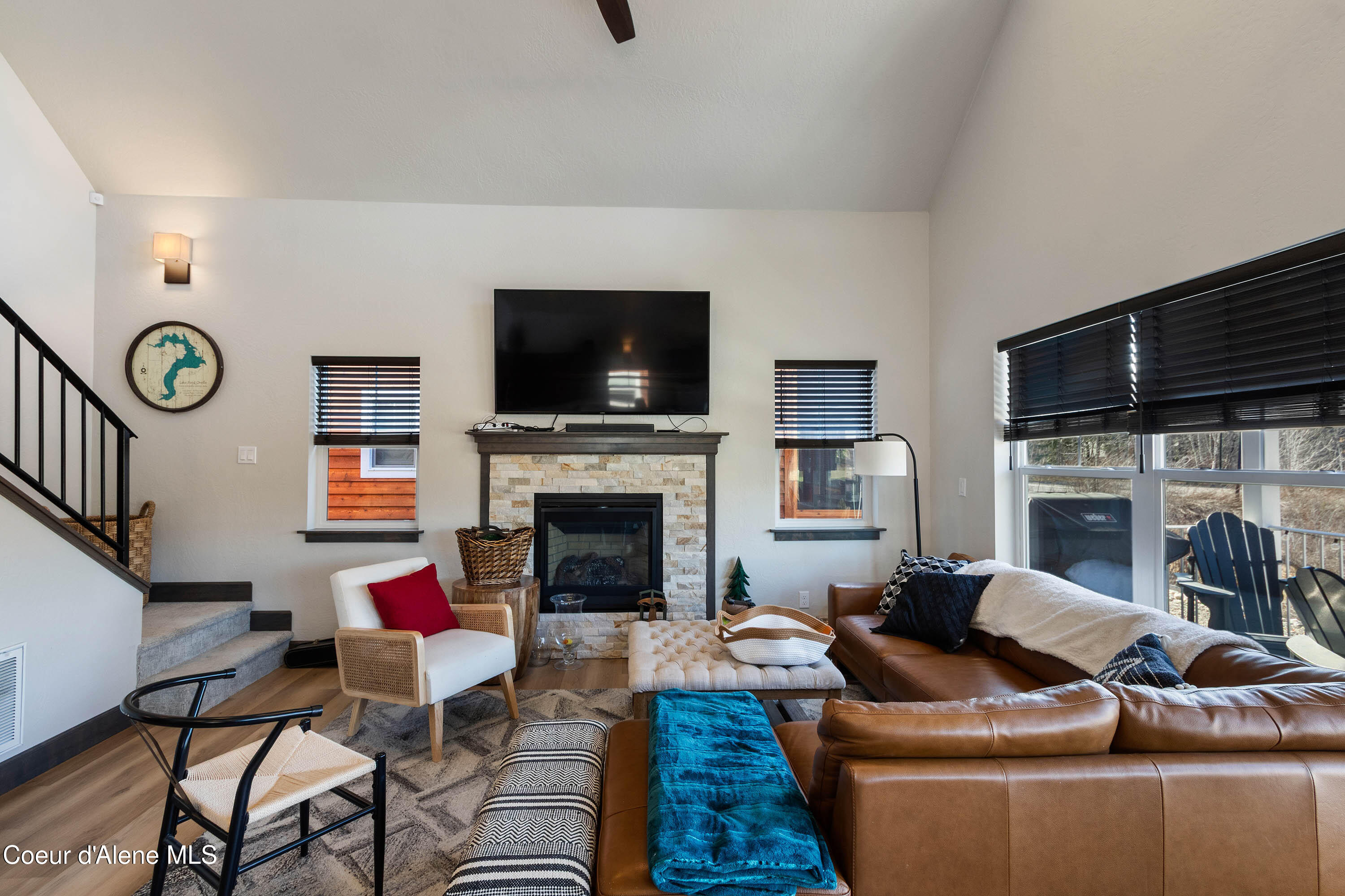 34 Pomrankey Lane Dover, ID 83825 - Photo 9 of 41 Living Room