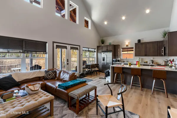 $850,000 | 34 Pomrankey Lane, Dover, ID 83825