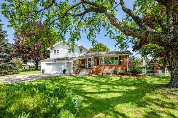 $395,000 | 3461 West Valley View Drive, St. Joseph, MI 49085