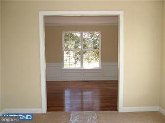 1991 Kulp Road Harleysville, PA 19438 - Photo 4 of 7 Living Room