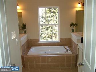 1991 Kulp Road Harleysville, PA 19438 - Photo 6 of 7 Bathroom