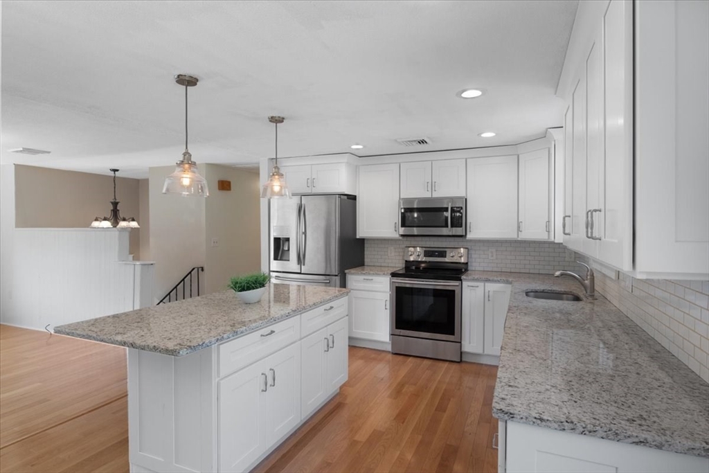 38 Ruth Ellen Road Raynham, MA 02767 - Photo 9 of 32 Gallery Image 9