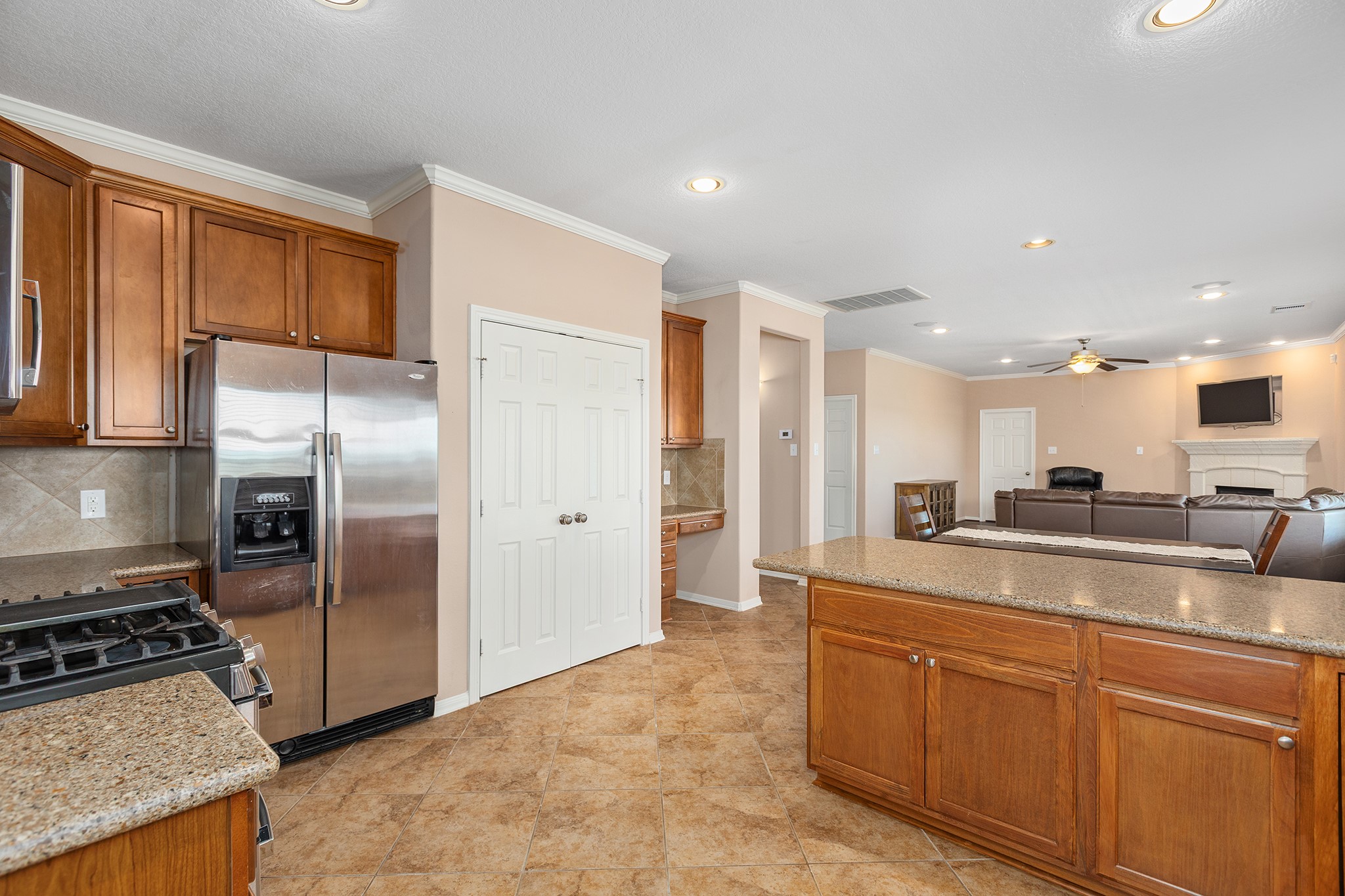 264 Falcon Point Onalaska, TX 77360 - Photo 11 of 50