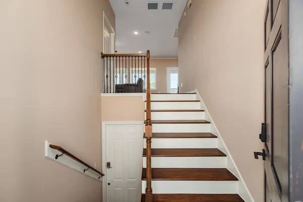 $499,900 | 264 Falcon Point, Onalaska, TX 77360