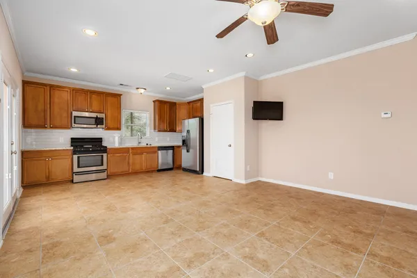 $499,900 | 264 Falcon Point, Onalaska, TX 77360