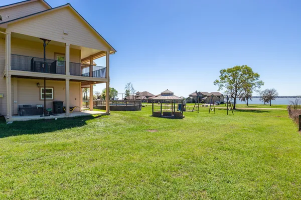 $499,900 | 264 Falcon Point, Onalaska, TX 77360