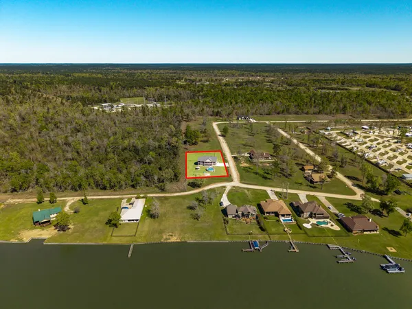 $499,900 | 264 Falcon Point, Onalaska, TX 77360
