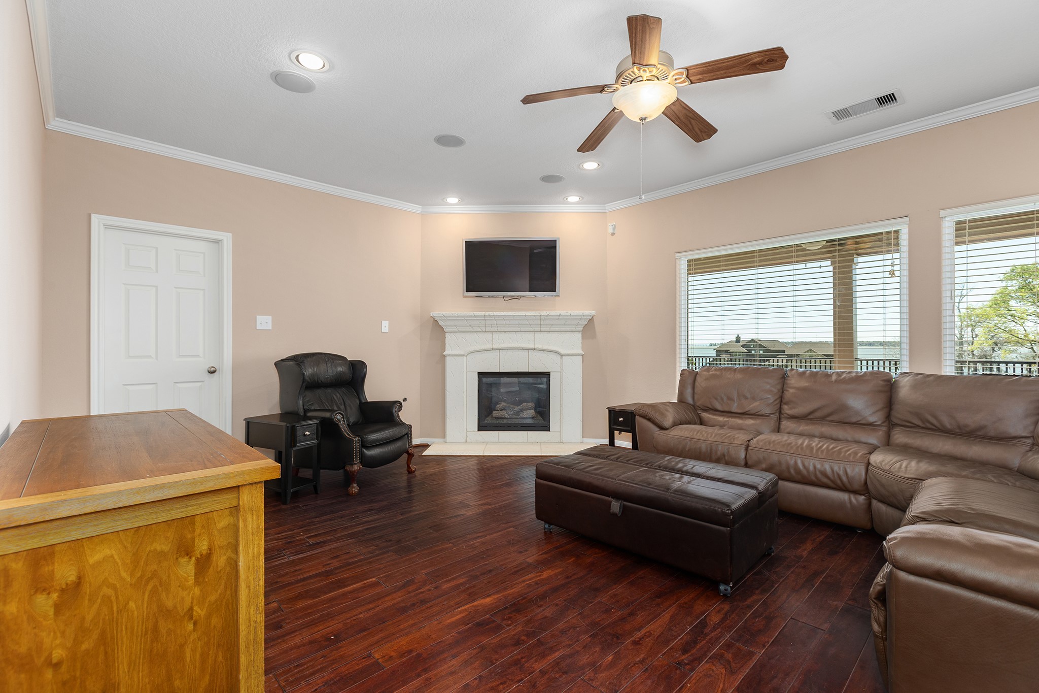 264 Falcon Point Onalaska, TX 77360 - Photo 7 of 50