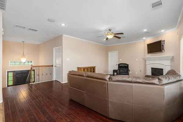 $499,900 | 264 Falcon Point, Onalaska, TX 77360