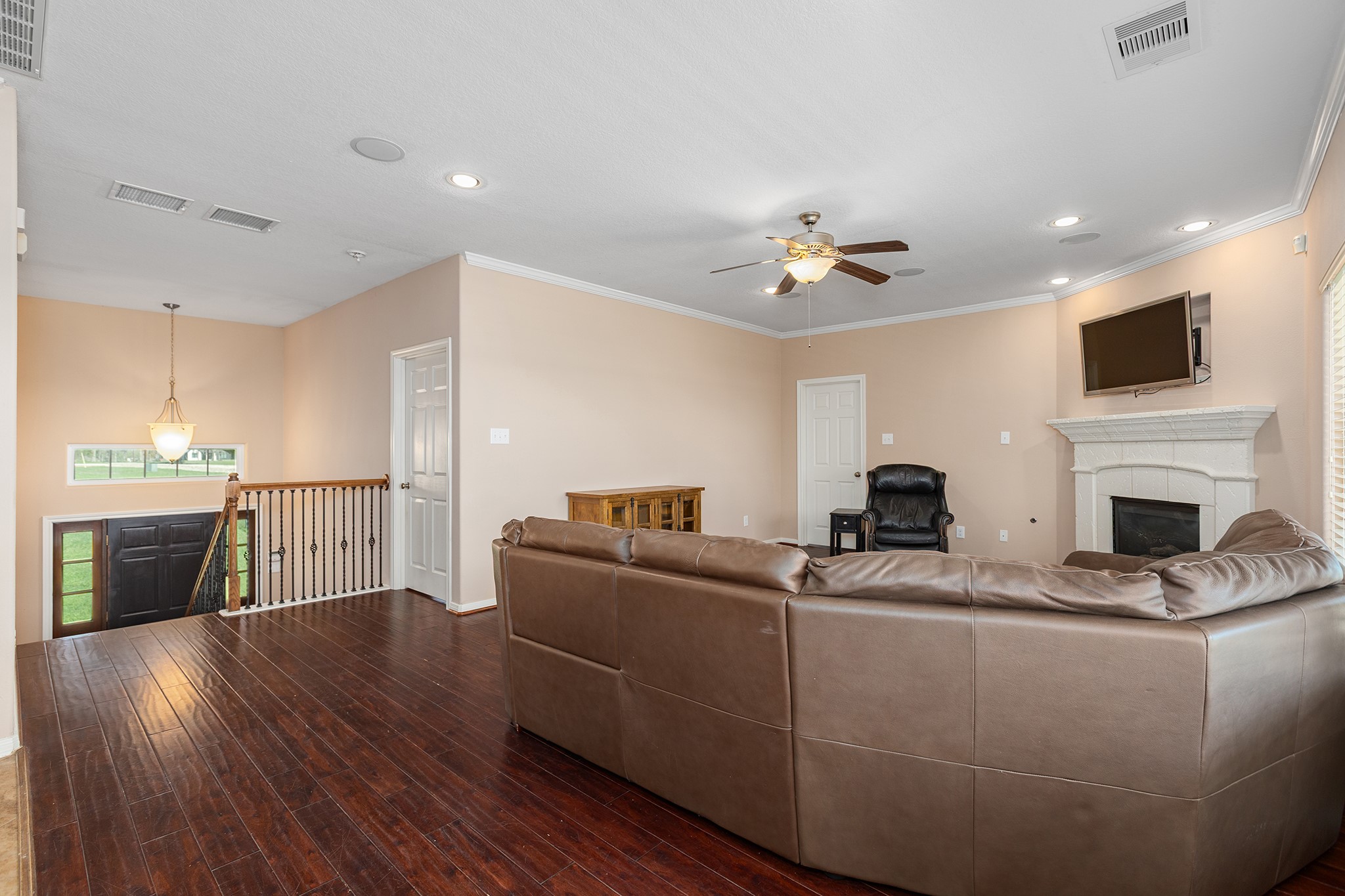 264 Falcon Point Onalaska, TX 77360 - Photo 9 of 50