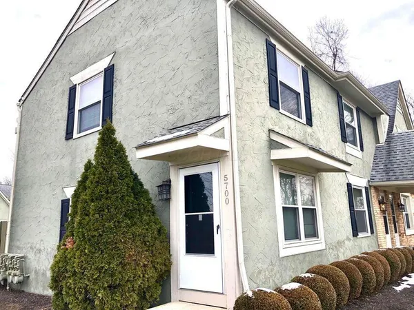 $159,900 | 5700 Crossing Court, Unit 4, Columbus, OH 43231