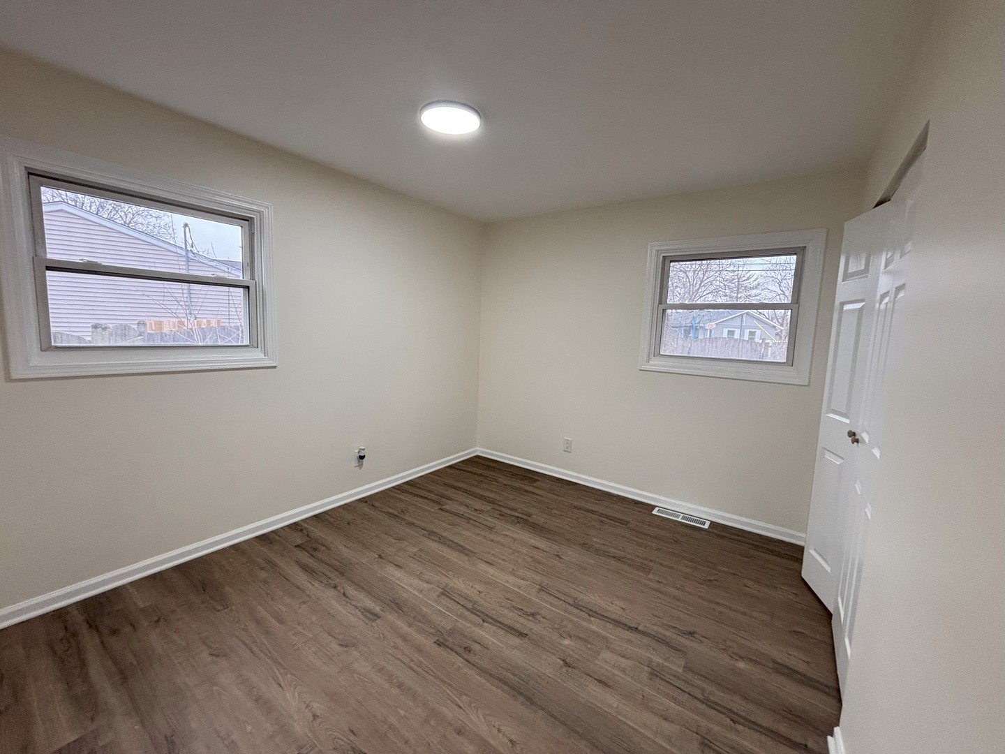 2403 Manor Lane McHenry, IL 60051 - Photo 6 of 15