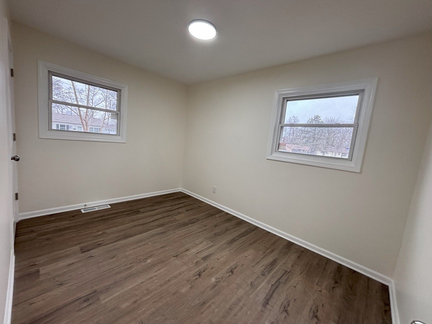 2403 Manor Lane McHenry, IL 60051 - Photo 8 of 15