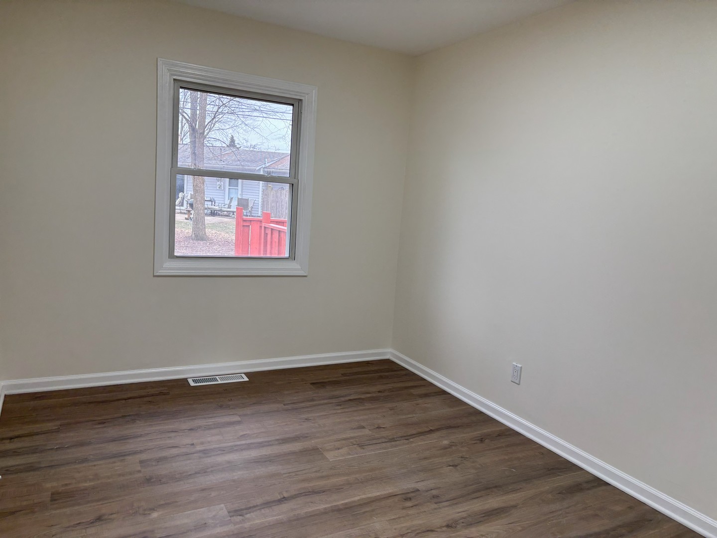 2403 Manor Lane McHenry, IL 60051 - Photo 9 of 15