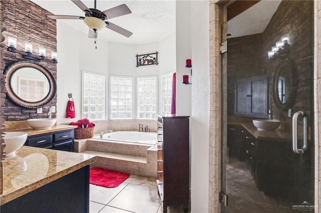 301 Cardinal Avenue McAllen, TX 78504 - Photo 12 of 17 a very nice looking room with a large window