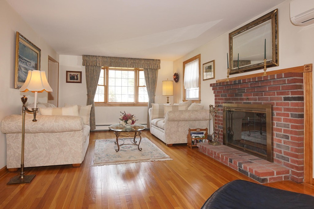 66 Donald Road Burlington, MA 01803 - Photo 9 of 30 Gallery Image 9