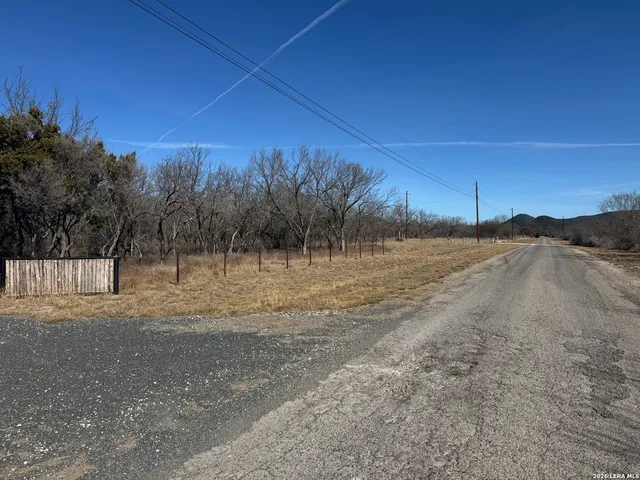 $125,000 | 523 Kahn Drive, Rio Frio, TX 78879
