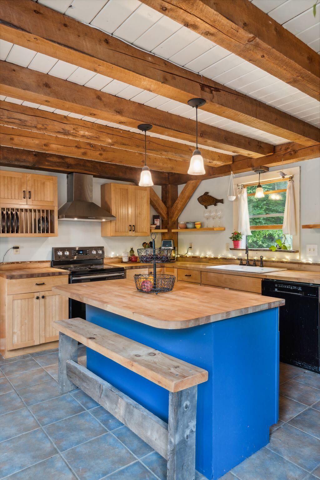 327 N Road Chebeague Island, ME 04017 - Photo 7 of 37 54_DSC03452