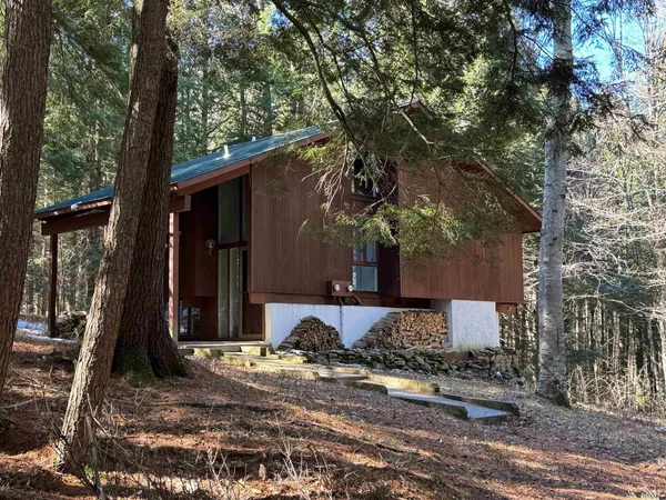 $325,000 | 290 Village Lane, West Windsor, VT 05037