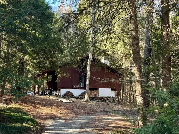 $325,000 | 290 Village Lane, West Windsor, VT 05037