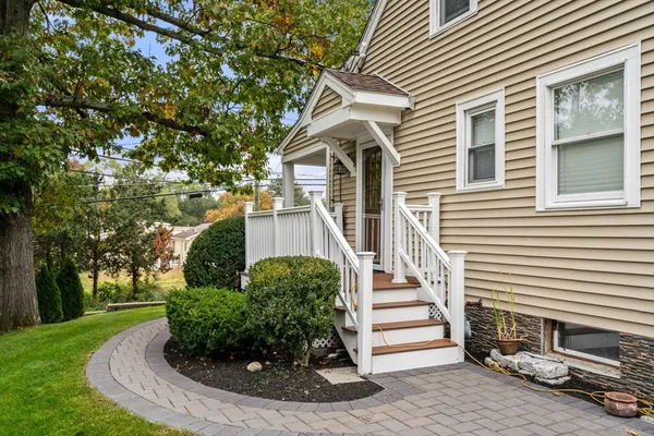 $5,500 | 63 Pine Street, Natick, MA 01760