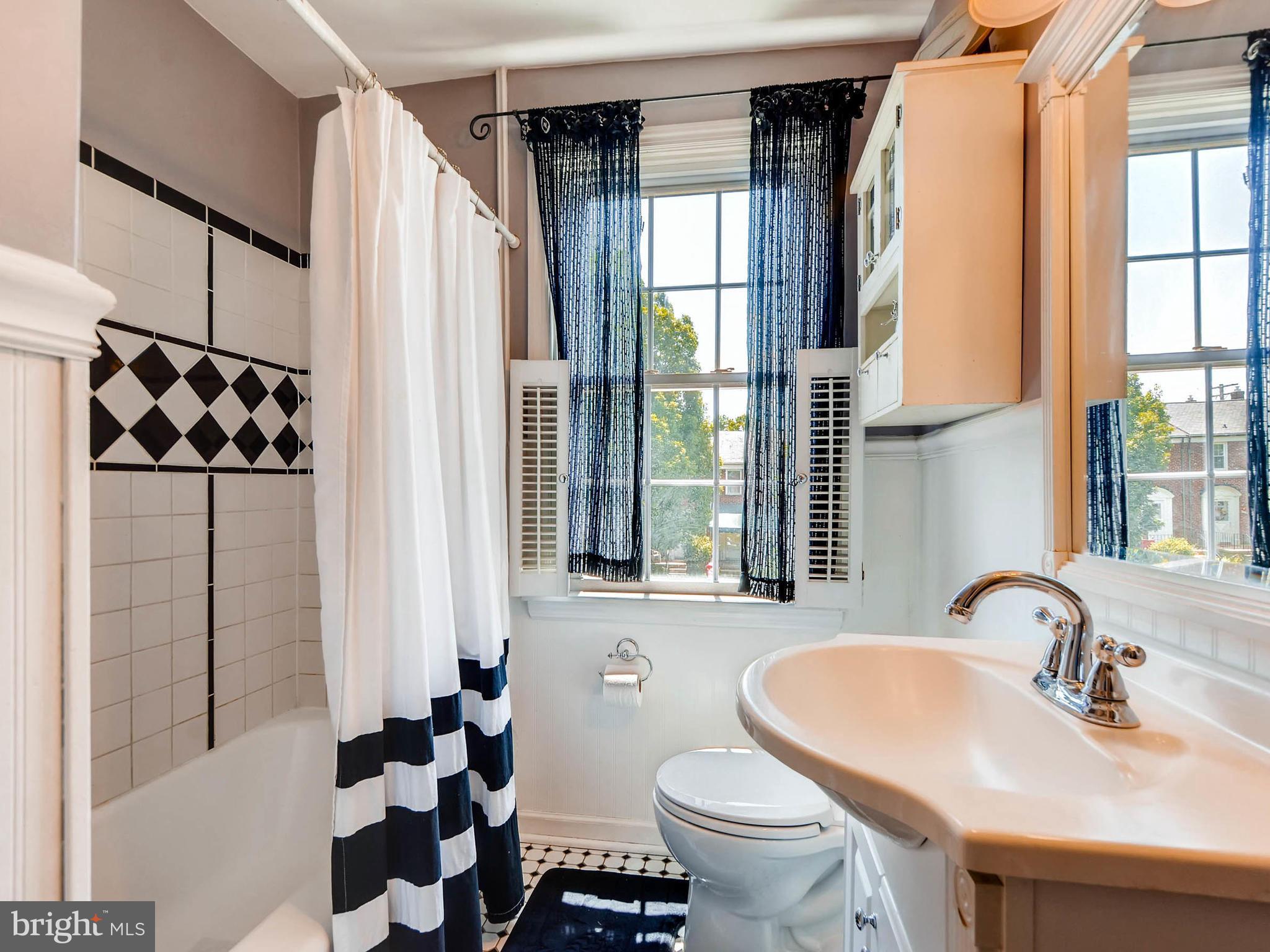 202 Blenheim Road Baltimore, MD 21212 - Photo 21 of 30 Full bath with tile flooring