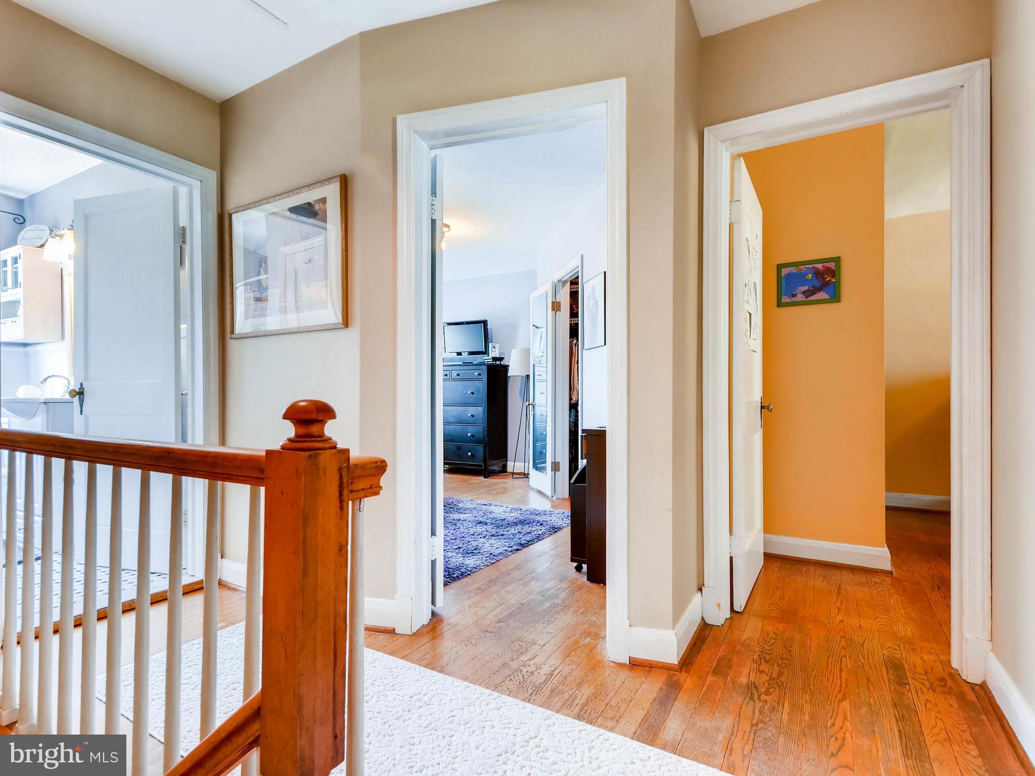 202 Blenheim Road Baltimore, MD 21212 - Photo 23 of 30 2nd level landing