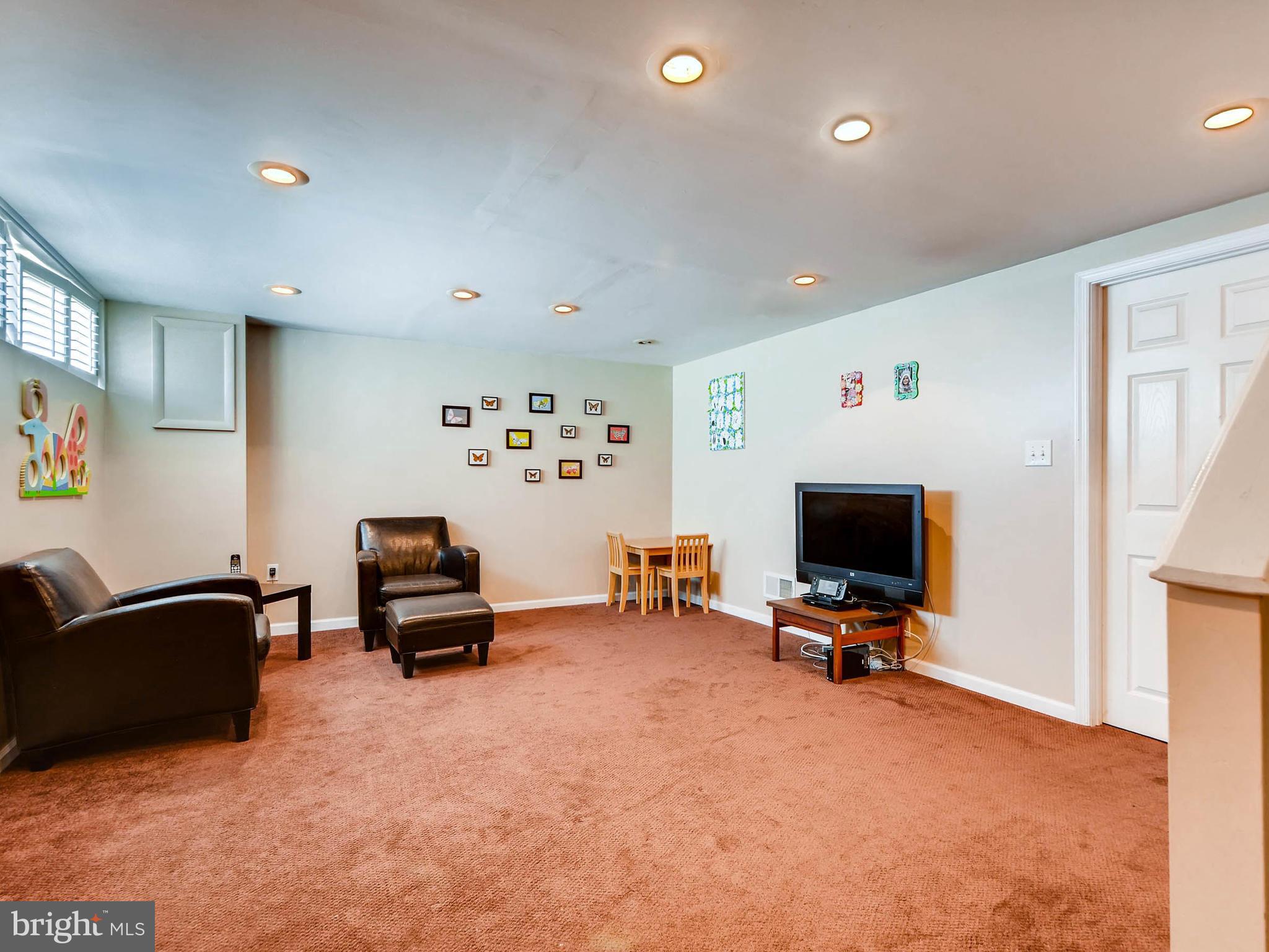 202 Blenheim Road Baltimore, MD 21212 - Photo 25 of 30 Extra family room area in lower level