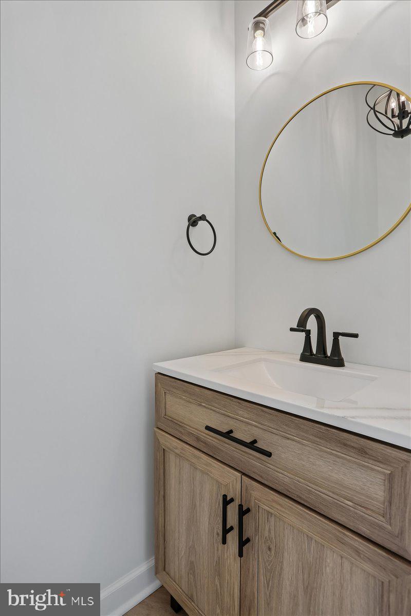 14811 Springfield Road Germantown, MD 20874 - Photo 47 of 116 2nd Powder room--brand new!