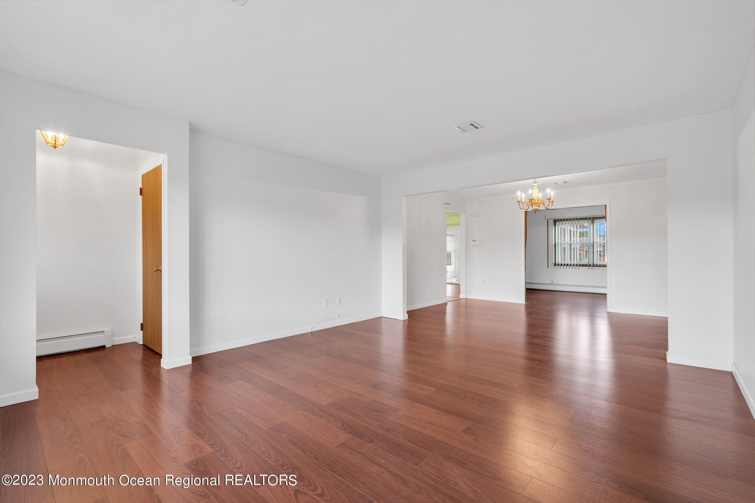 25 Jericho Road Toms River, NJ 08757 - Photo 11 of 39 5 (3)