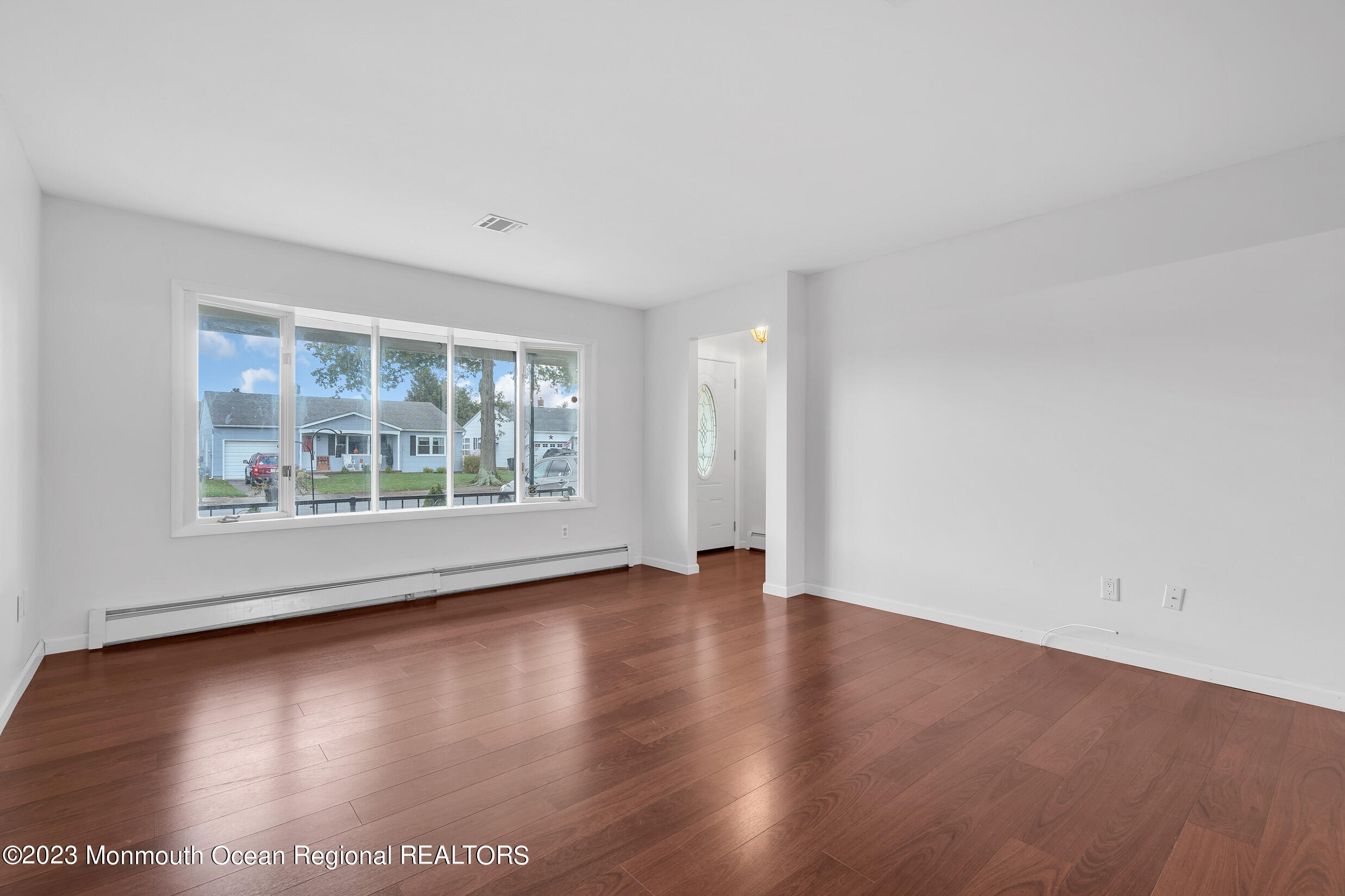 25 Jericho Road Toms River, NJ 08757 - Photo 12 of 39 5 (4)