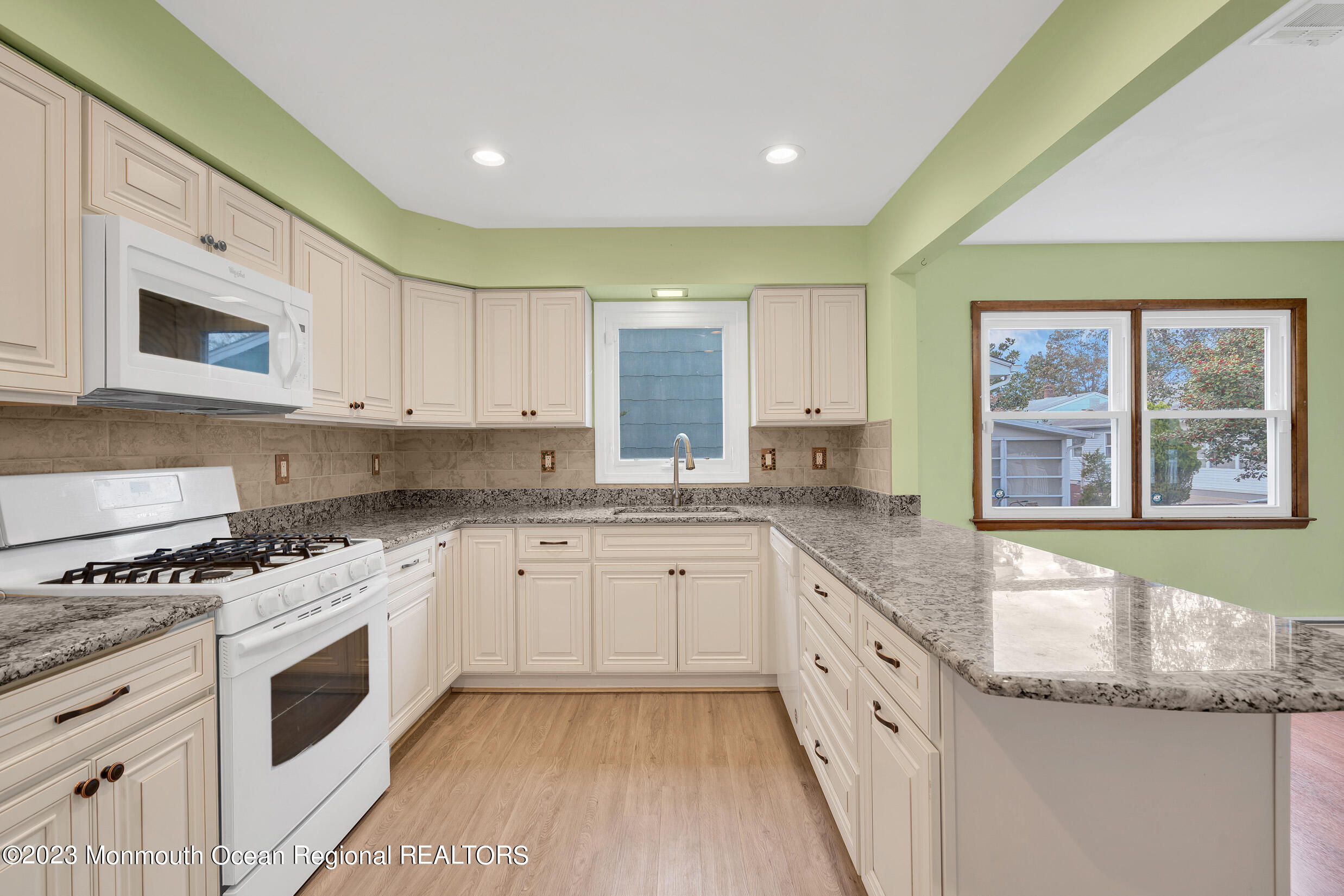 25 Jericho Road Toms River, NJ 08757 - Photo 22 of 39 5 (14)