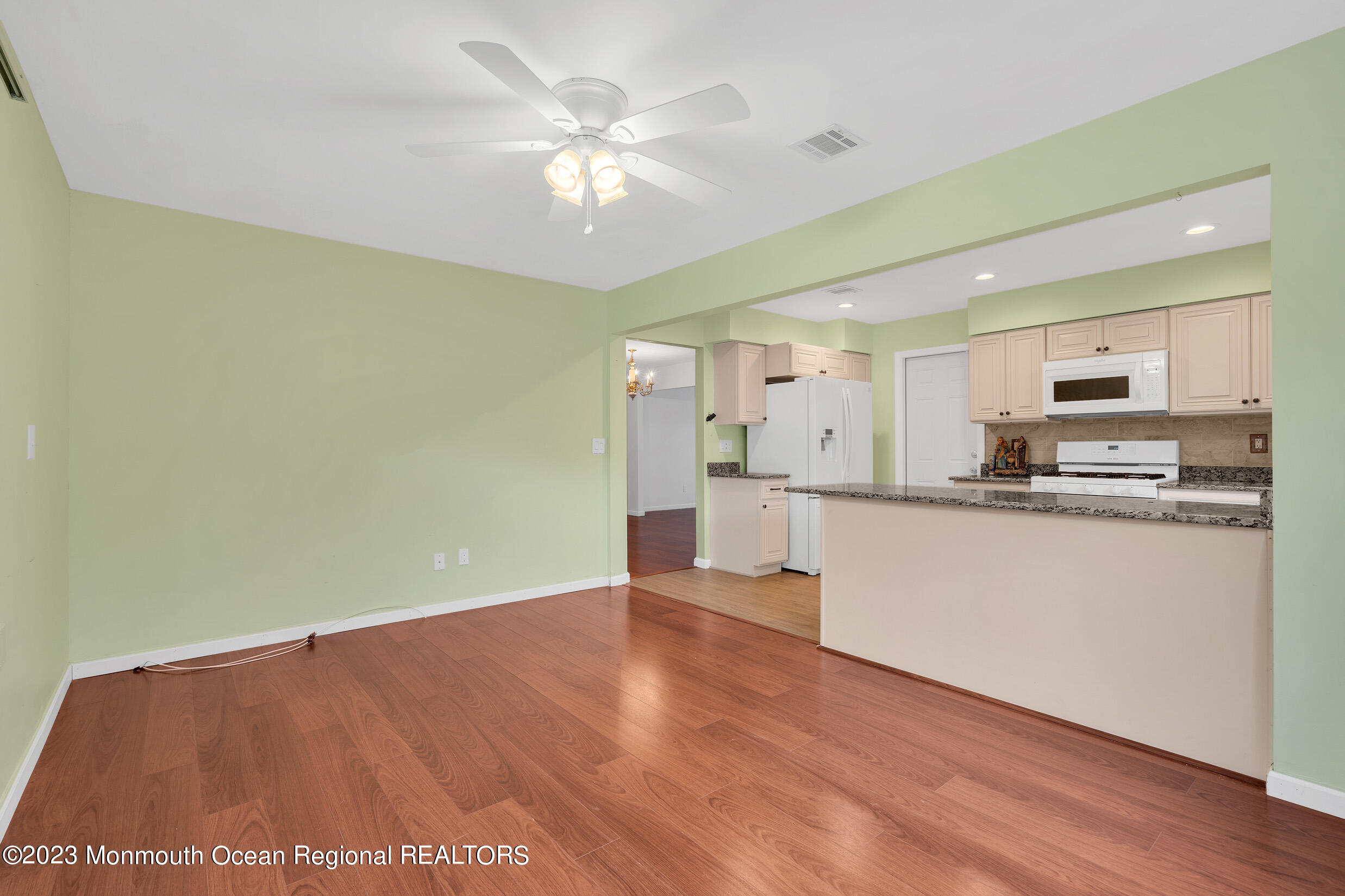 25 Jericho Road Toms River, NJ 08757 - Photo 27 of 39 5 (19)