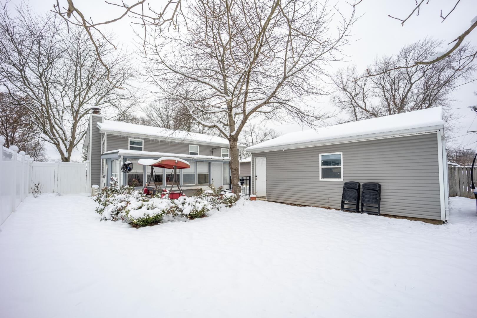 6458 Faircrest Road Columbus, OH 43229 - Photo 35 of 40 R6__5008-HDR (Large)