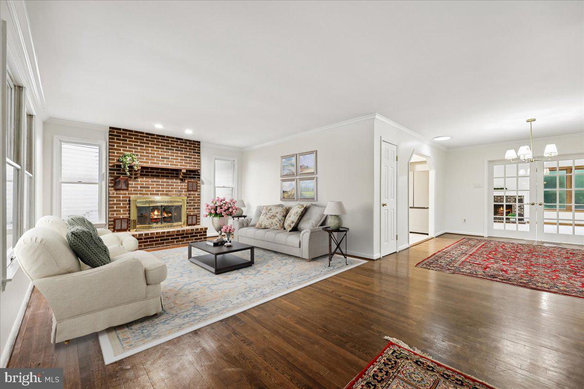 2404 Braddock Road Mount Airy, MD 21771 - Photo 13 of 65 Living room virtually staged
