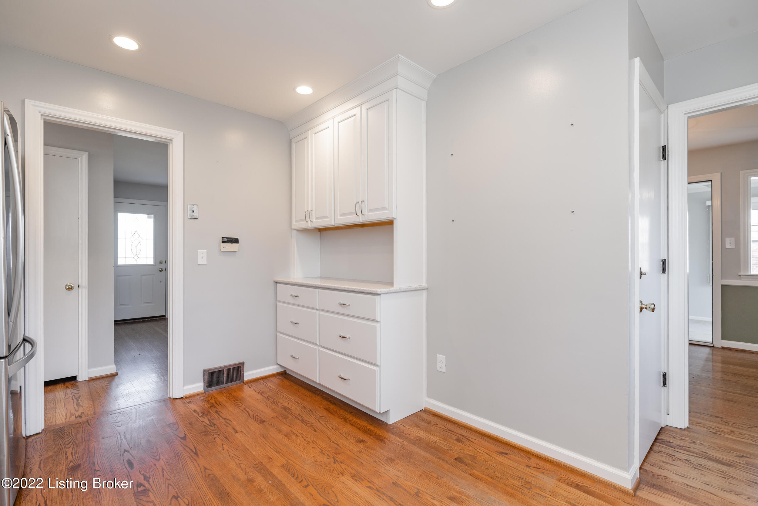 4610 Tween Road Louisville, KY 40207 - Photo 12 of 45 4610 Tween Rd-26