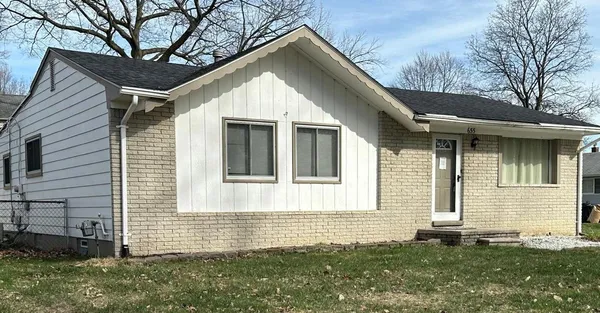 $2,350 | 655 Robinwood Drive, Troy, MI 48083