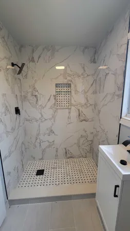 $2,500 | 655 Robinwood Drive, Troy, MI 48083