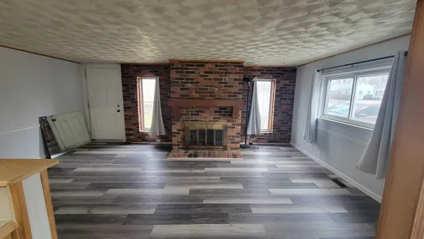 $2,500 | 655 Robinwood Drive, Troy, MI 48083