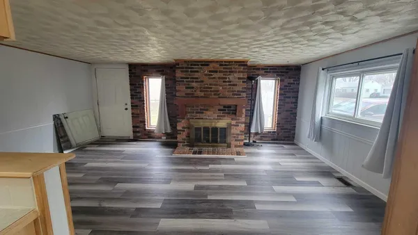 $2,500 | 655 Robinwood Drive, Troy, MI 48083